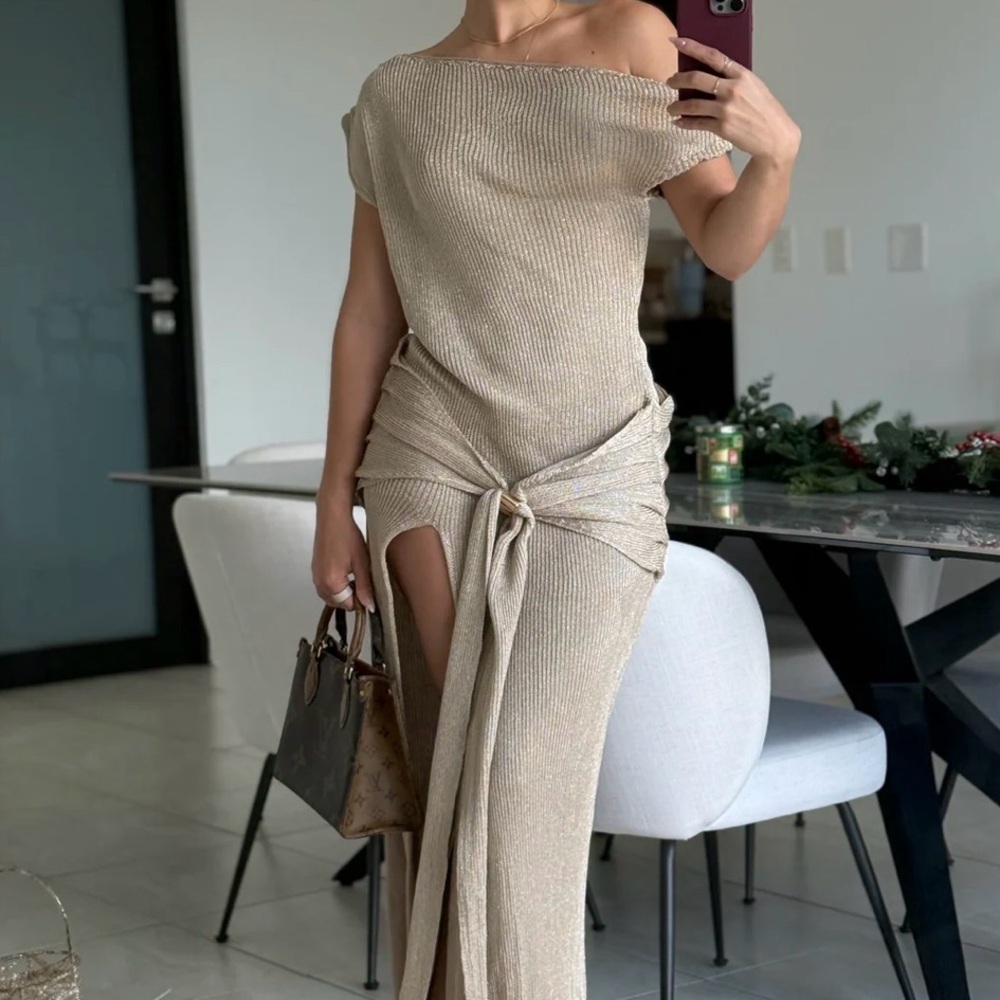 Chic One-Shoulder Beige Maxi Dress - Picture 4 of 6